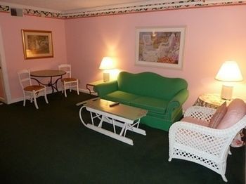 Lilac Tree Suites Mackinac Island Exterior photo
